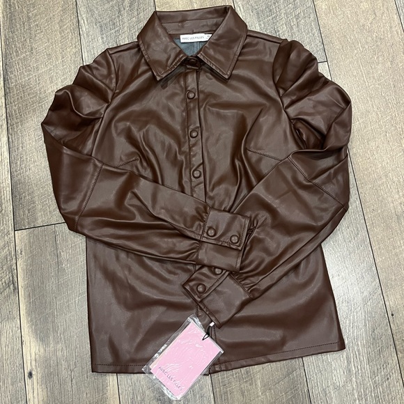 NWT Avec Les Filles Puff Sleeve Leather button down - Picture 3 of 3